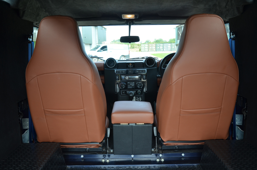 Land Rover Defender 90 XS Bespoke Edition. gallery image 41