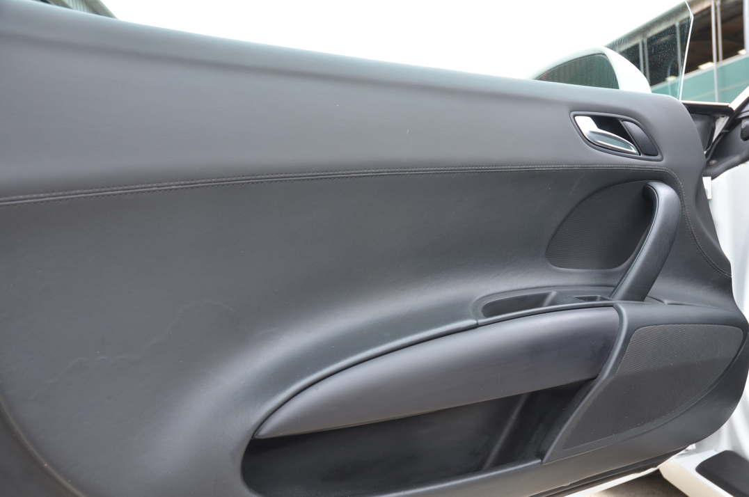 Audi R8 Spyder V8 Manul . gallery image 45