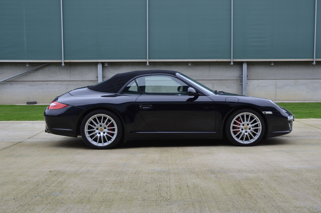 Porsche 911 Carrera 4s Cabriolet (1) gallery image 4