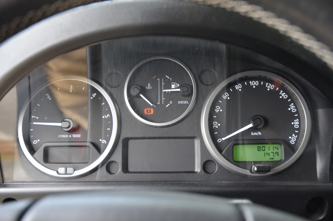 Land Rover Defender 110 2.2 TDCI Automatic 9 - Seater gallery image 45