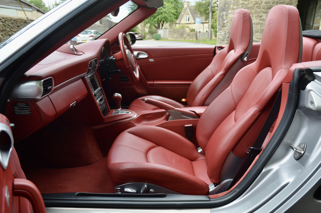 Porsche 911 Turbo Cabriolet Tip-Tronic gallery image 36