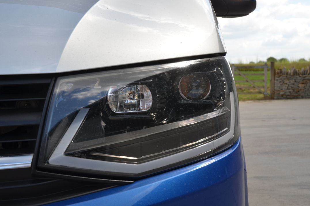 Volkswagen T30 LWB Camper 2016 gallery image 16