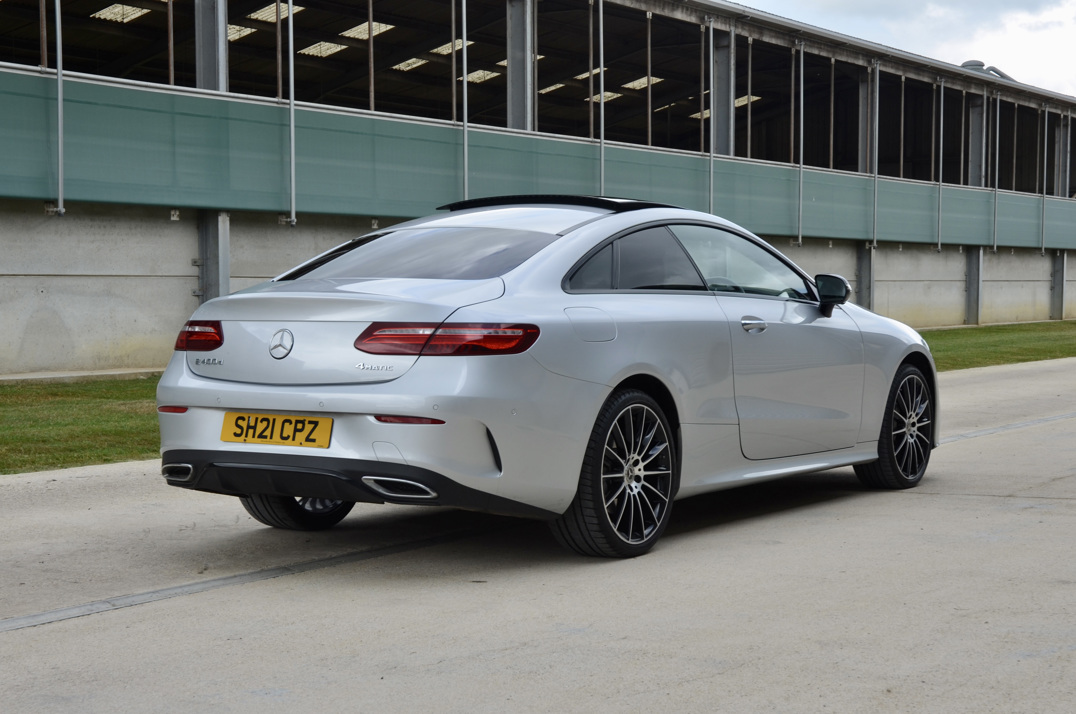 Mercedes Benz E400D AMG Line Premium plus D-4M Coupe. Px Welcome gallery image 6