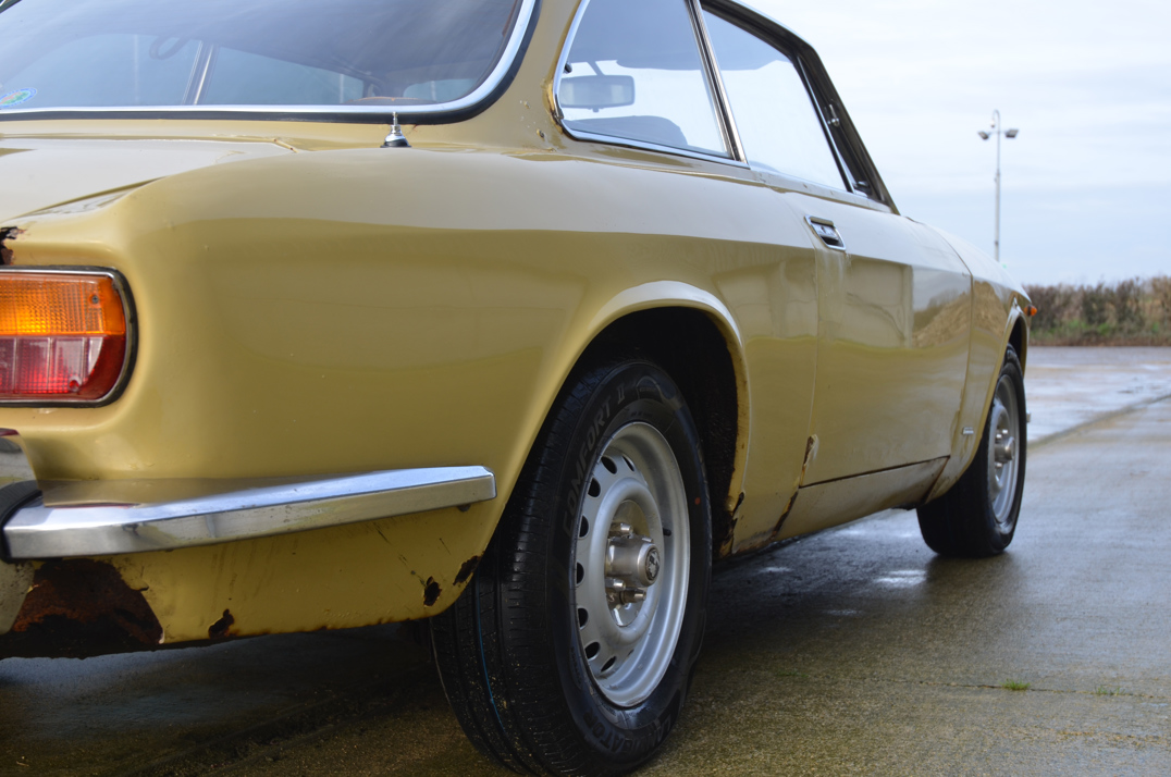 Alfa Romeo 2000 GTV (2) gallery image 12