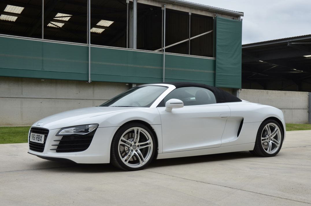 Audi R8 Spyder V8 Manul . gallery image 3