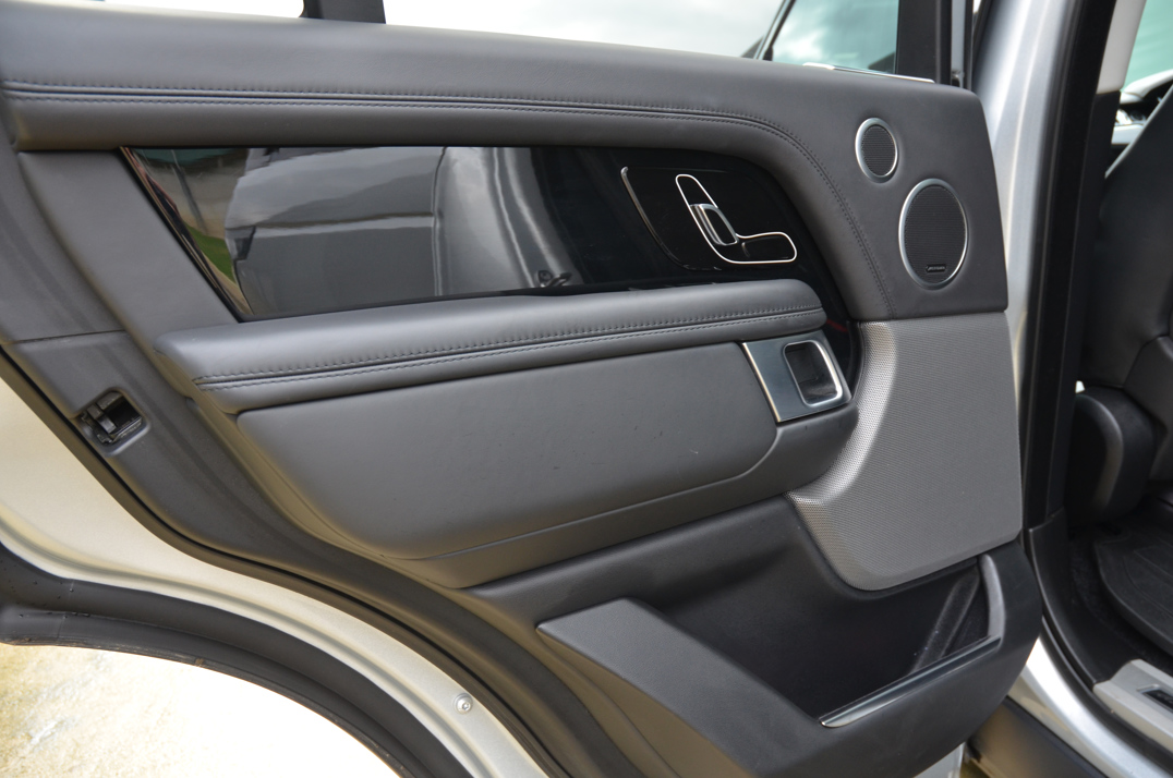 Land Rover Range Rover Autobiography   2.0 P400e gallery image 41