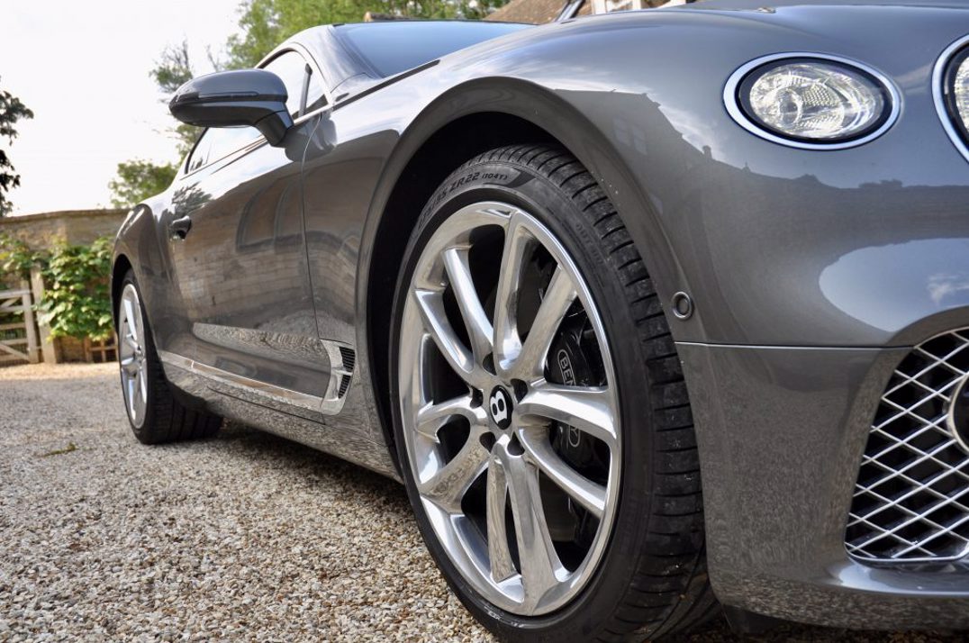 Bentley Continental 6.0 W12 GT gallery image 12