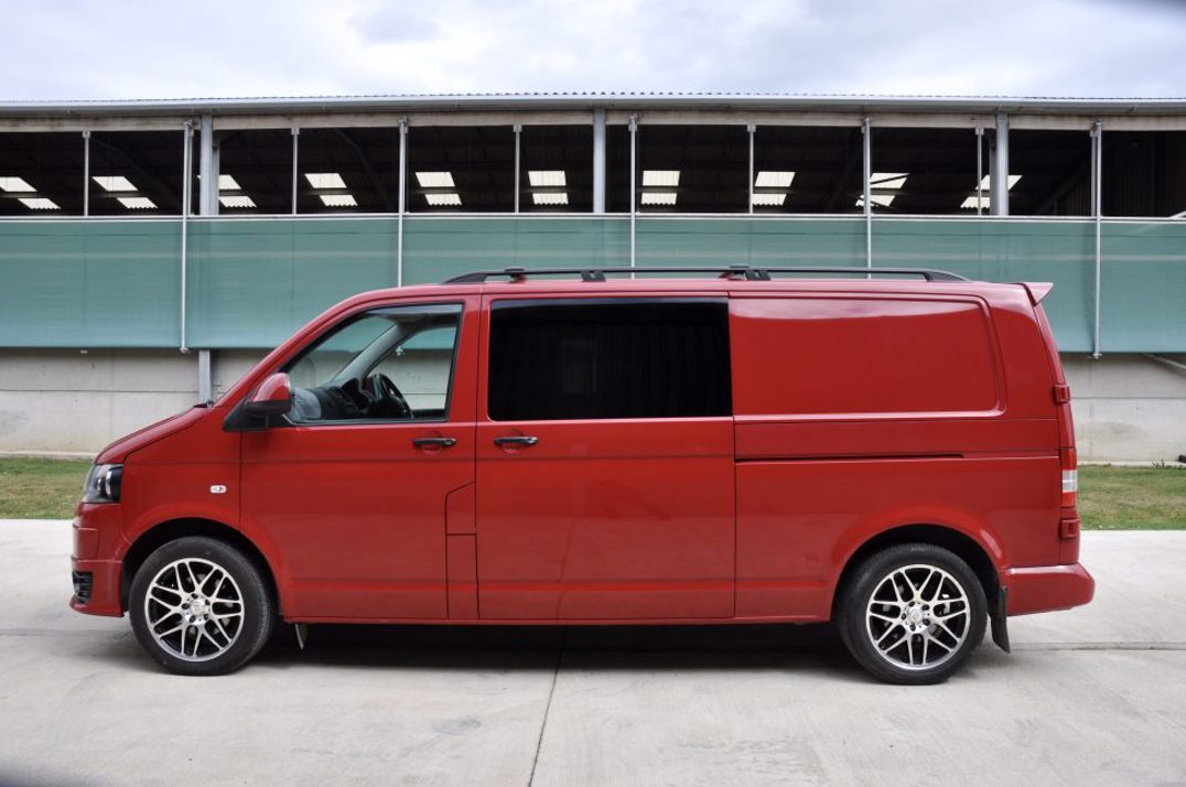 Volkswagen Transporter T5 LWB Auto Camper van. gallery image 10