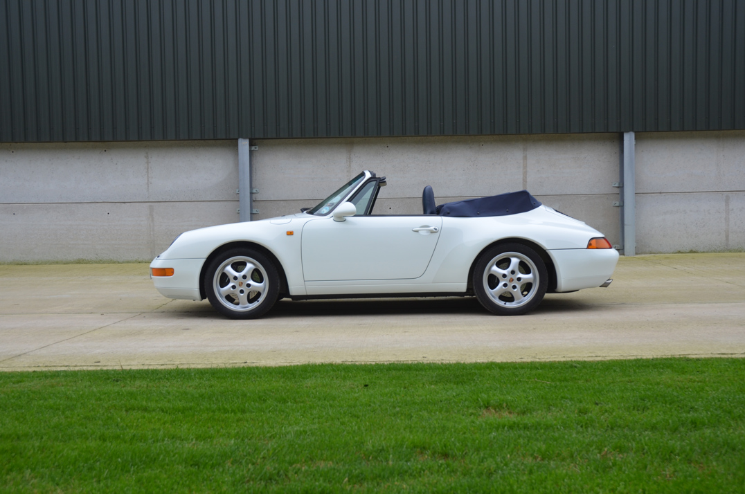 Porsche 911 (993) Carrera 3.6 Manual Cabriolet. gallery image 9