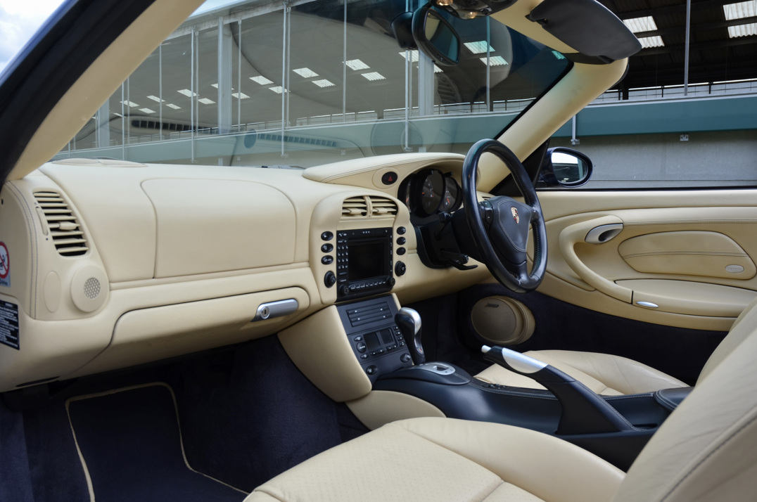 Porsche 911 (996) Carrera 4S Tiptronic Cabriolet gallery image 38