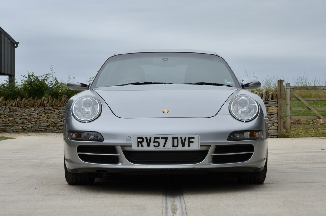 Porsche 911 Carrera S Coupe gallery image 3