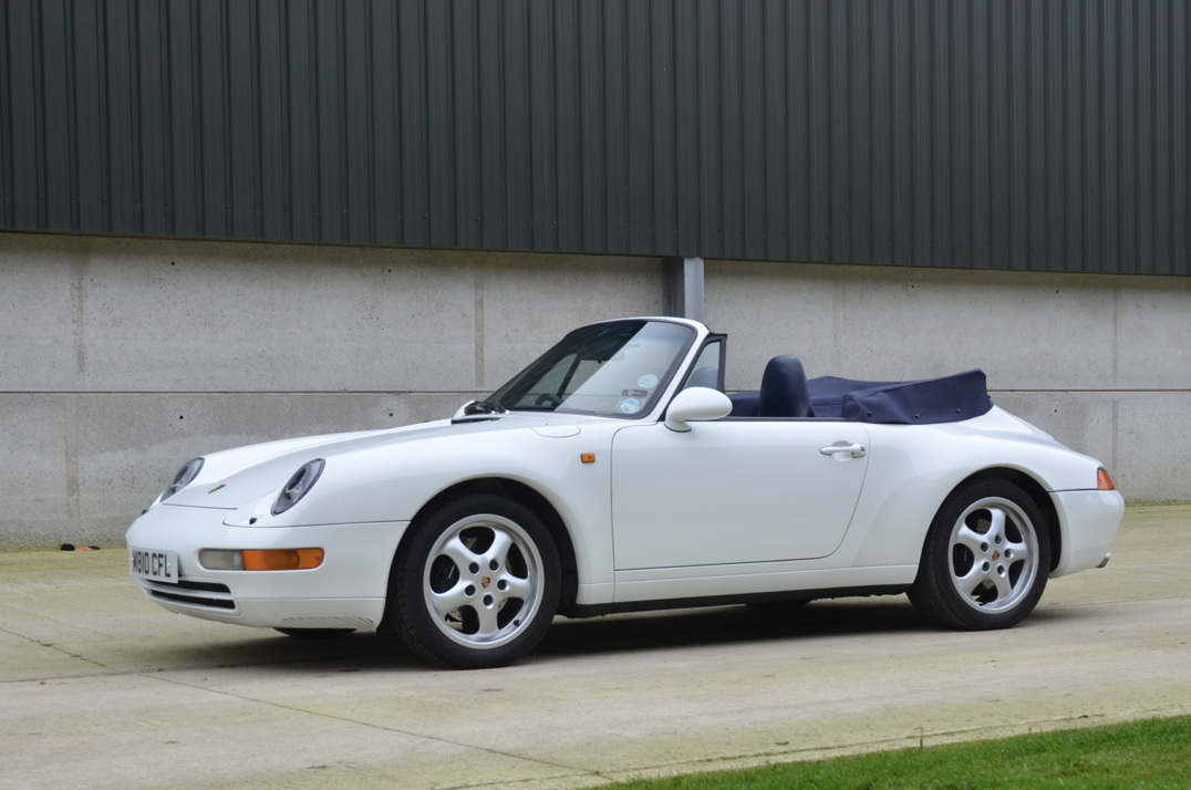 Porsche 911 (993) Carrera 3.6 Manual Cabriolet. gallery image 11