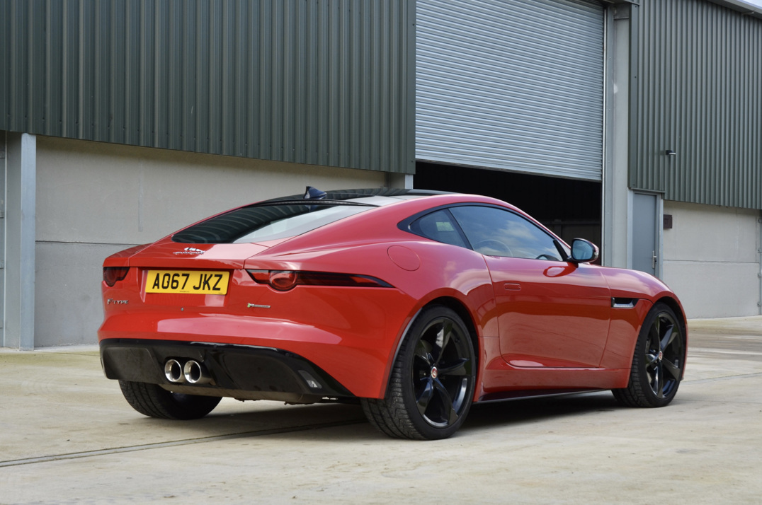 Jaguar F-Type V6 R Dynamic Auto gallery image 7