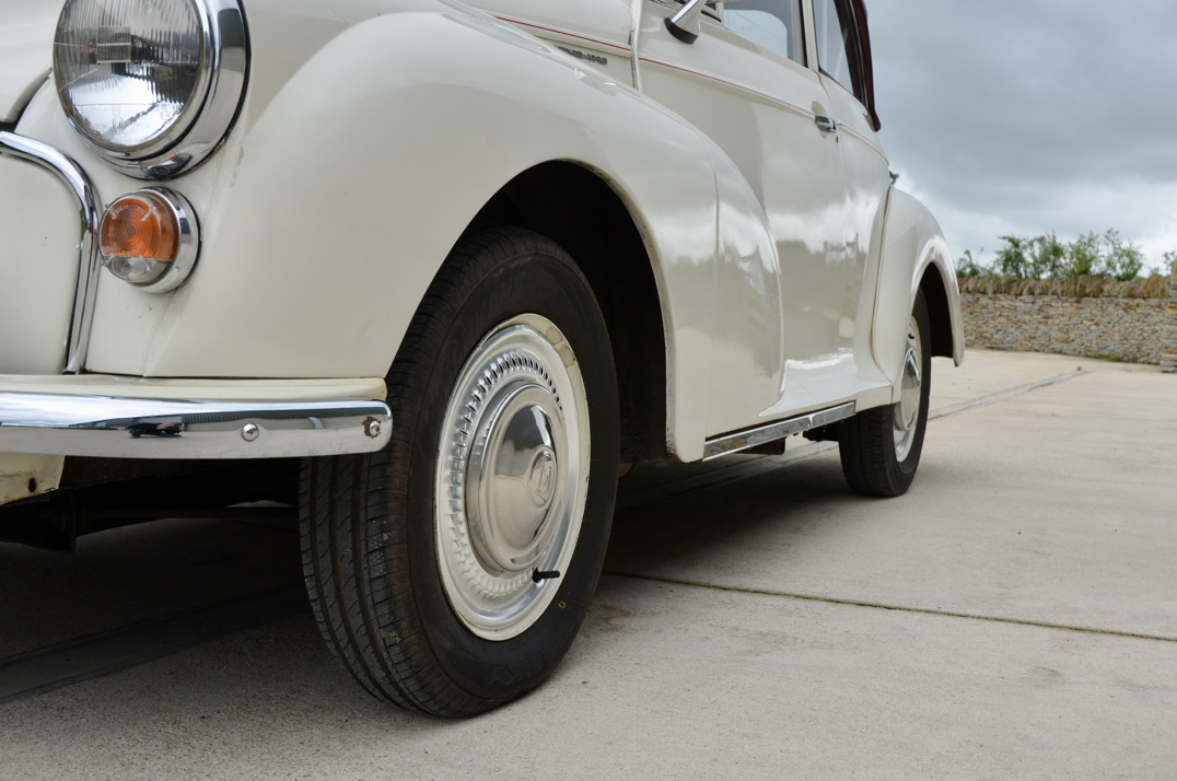 Morris Minor 1000 Convertible gallery image 14