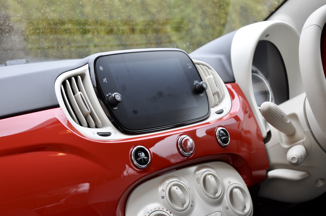 Fiat 500 Lounge gallery image 20