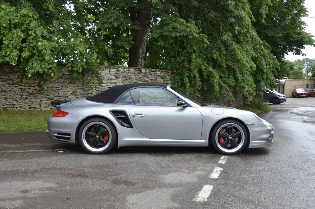 Porsche 911 Turbo Cabriolet Tip-Tronic gallery image 7