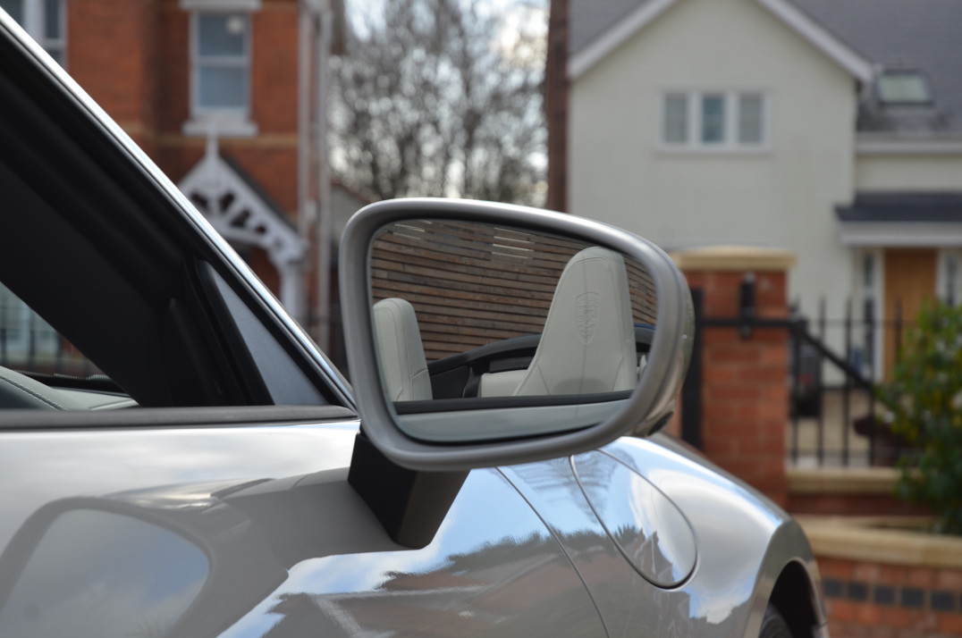 Porsche 911 Carrera 4 GTS Cabriolet gallery image 28