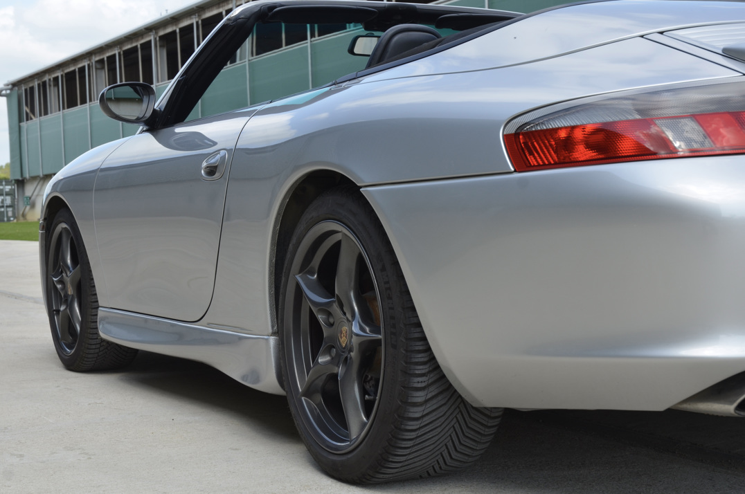 Porsche 911 996 Carrera 4 Cabriolet. gallery image 16