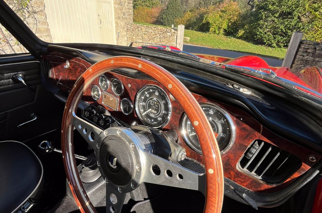 Triumph TR-4 A gallery image 15