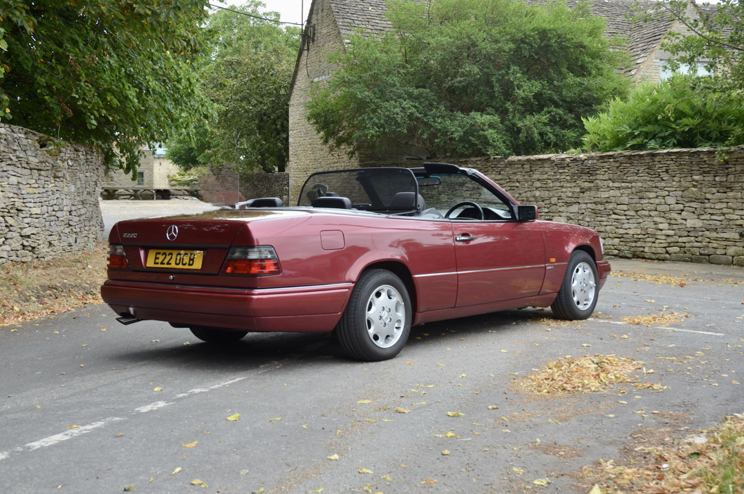 Mercedes E220 Cabriolet Sport Line gallery image 8