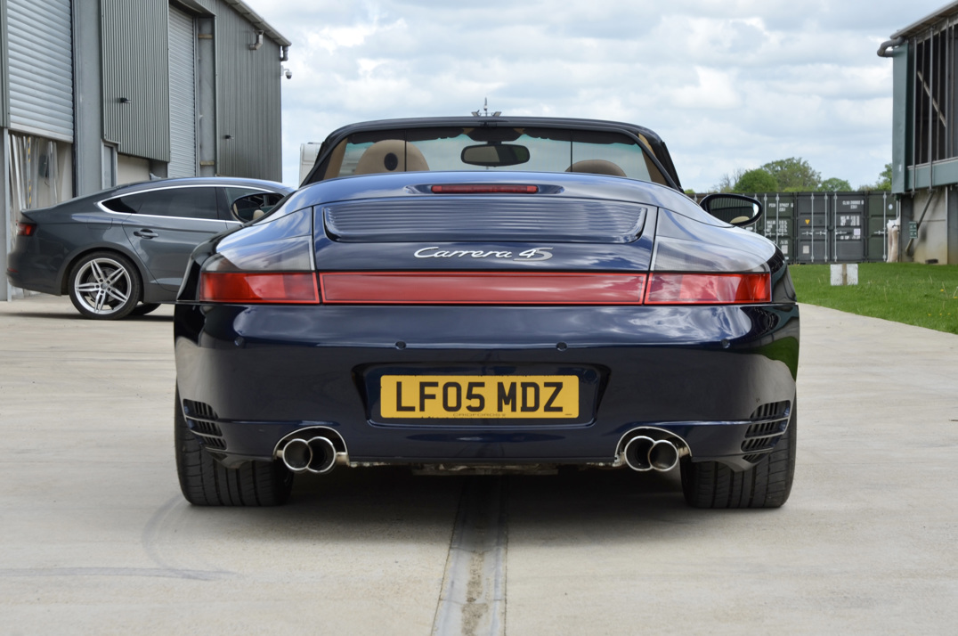 Porsche 911 (996) Carrera 4S Tiptronic Cabriolet gallery image 10