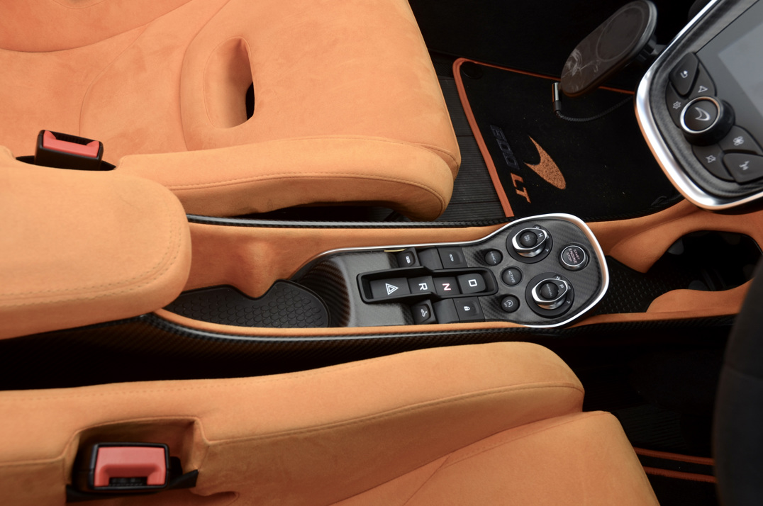 McLaren 600 LT VA-SA Spider - 6 Months McLaren warranty remaining .. gallery image 78