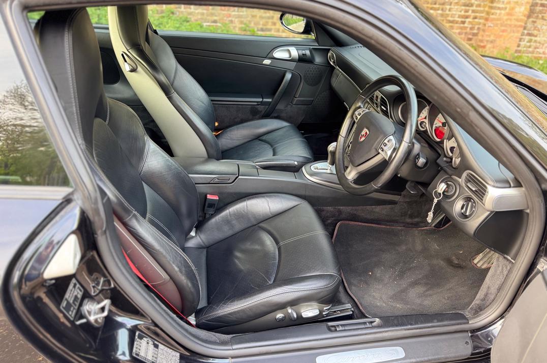 Porsche 911 Carrera 3.8s Tip Tronic Coupe .. gallery image 11