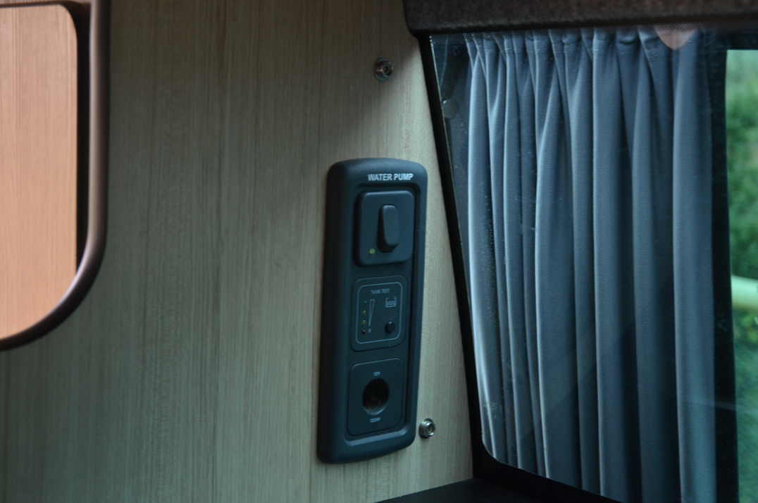 Volkswagen T30 180 4 Motion Danbury Camper. gallery image 47