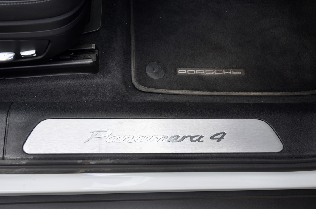 Porsche Panamera 2.9 V6 E-Hybrid 17.9KW Gen 2.2 gallery image 45
