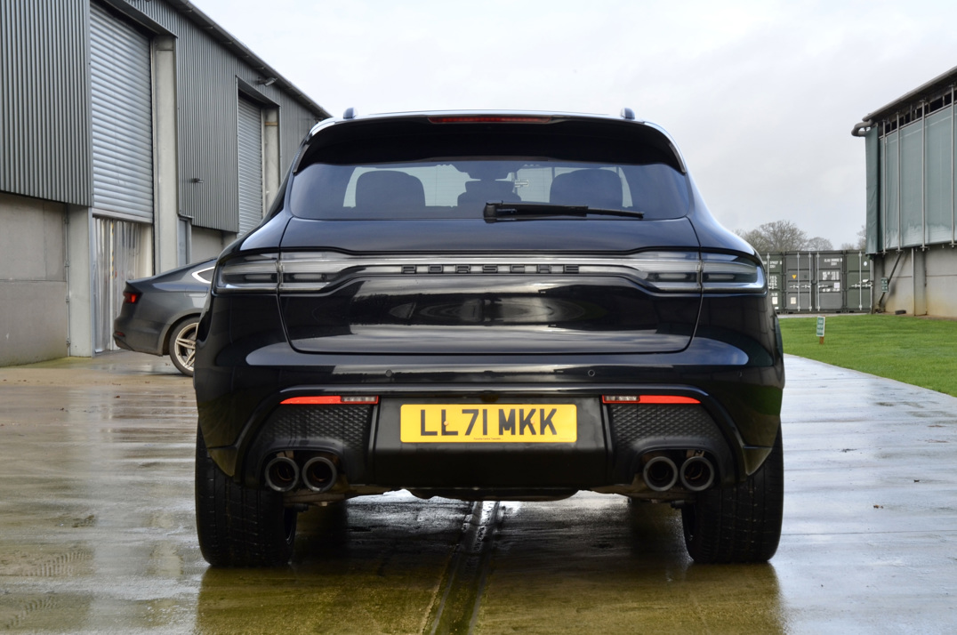 Porsche Macan S 2.9 V6 Turbo gallery image 7