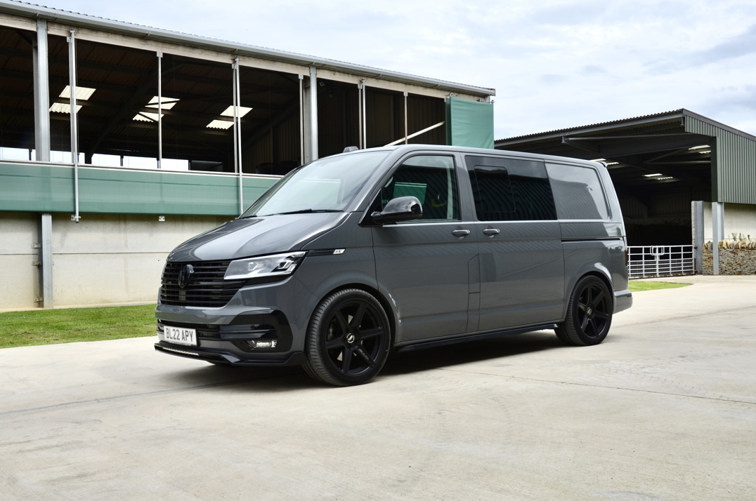 Volkswagen Kombi Sportline T6.I Auto gallery image 1