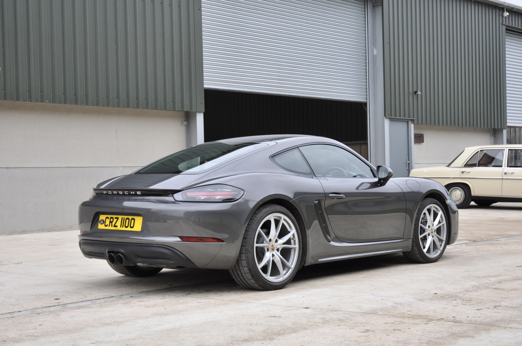 Porsche Cayman T 718/982 gallery image 7