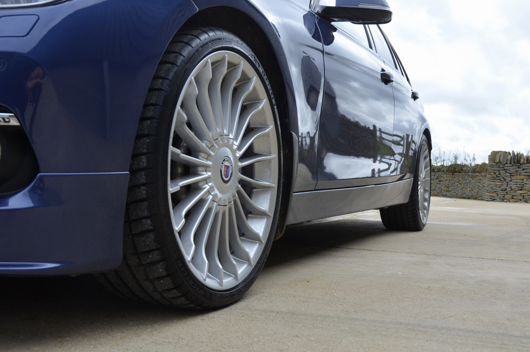 BMW ALPINA D3 30Ltr Biturbo Touring gallery image 11