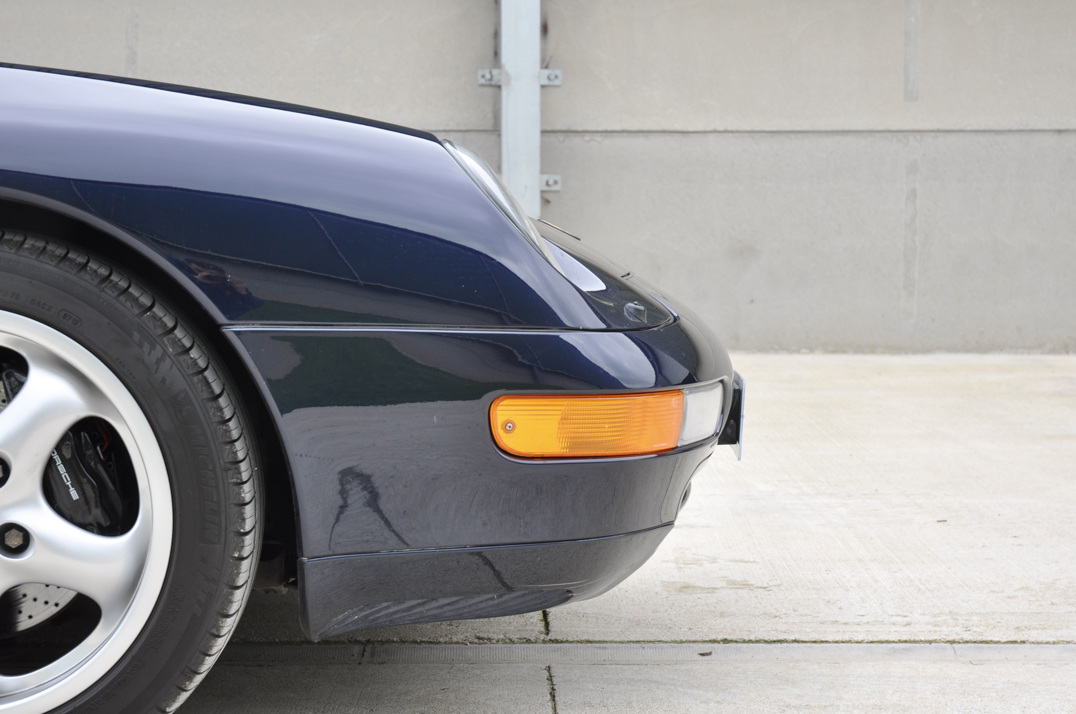 Porsche 911 993 Carrera 3.6 Convertible Manual gallery image 19