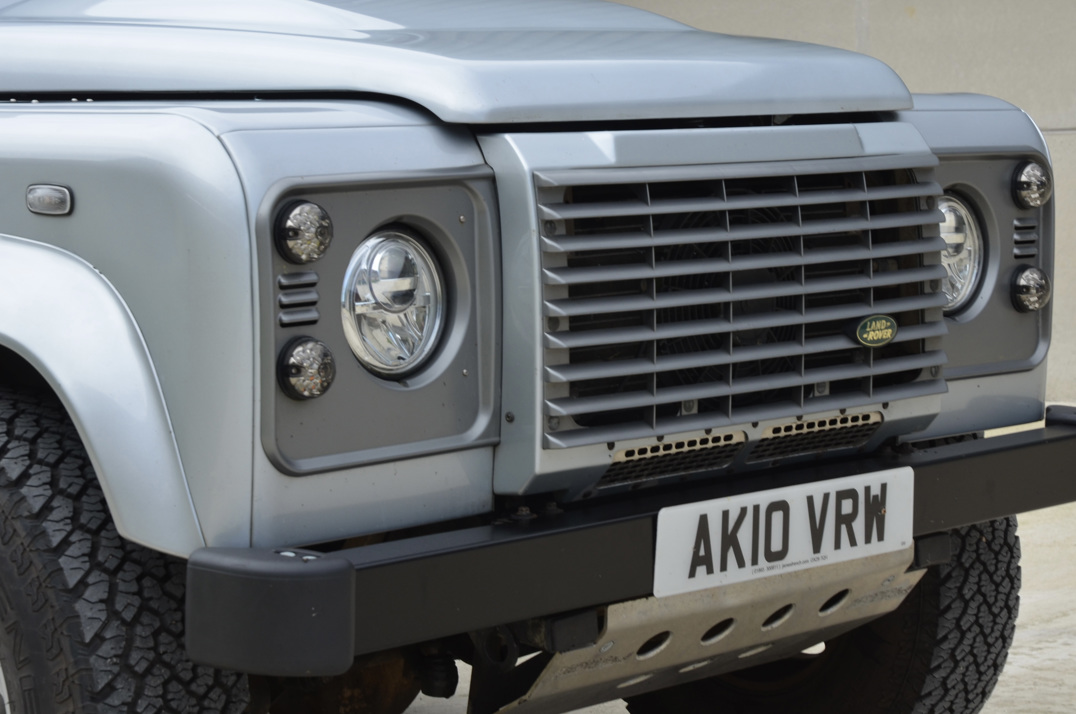 Land Rover Defender 110 XS SW / LWB. gallery image 15