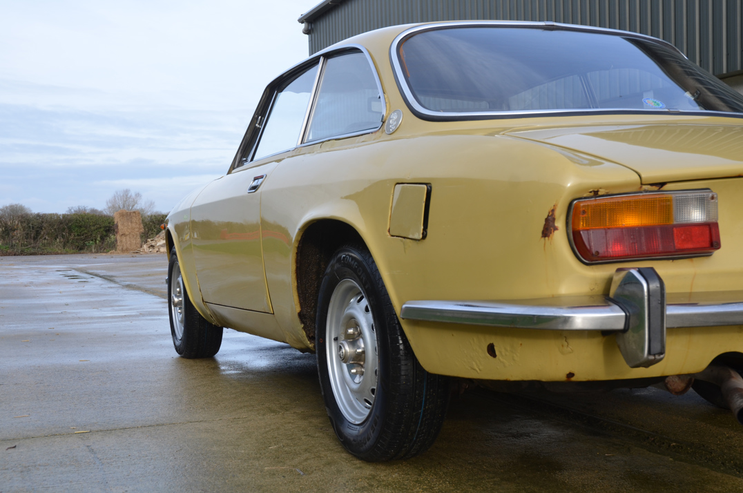 Alfa Romeo 2000 GTV (2) gallery image 11