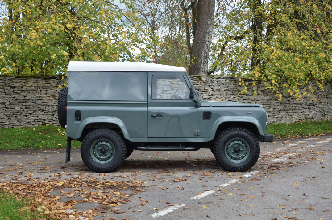 Land Rover Defender 90 - TD 5 gallery image 6