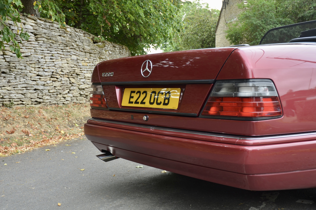 Mercedes E220 Cabriolet Sport Line gallery image 18