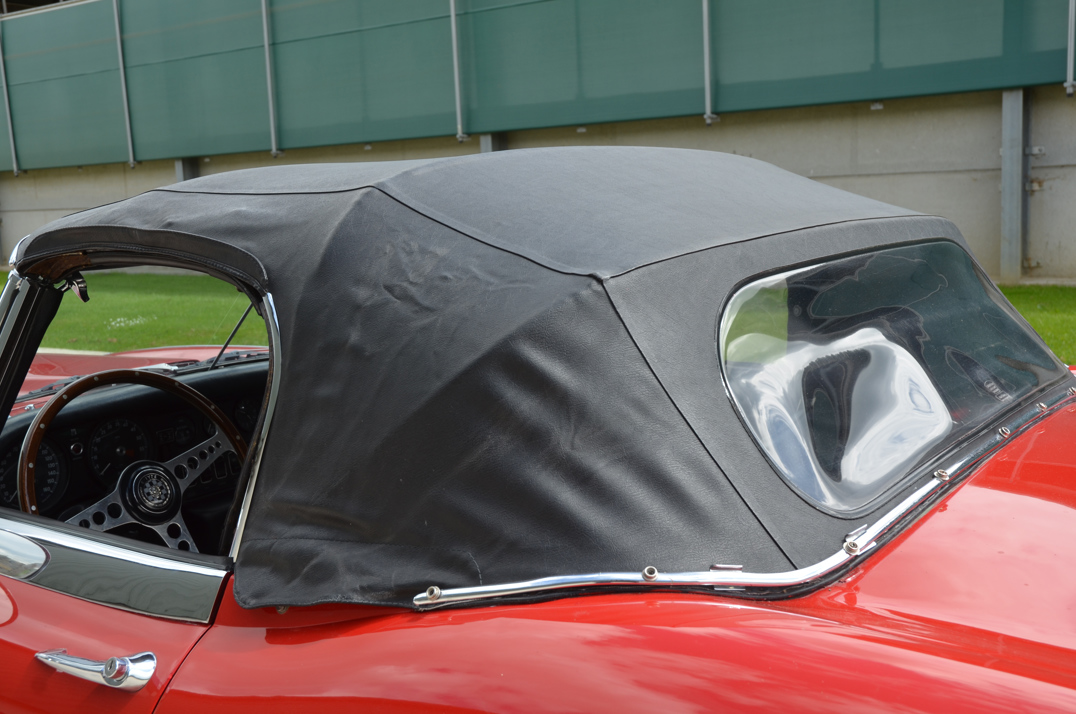 Jaguar E Type 4.2 Roadster Series 1.5 gallery image 31