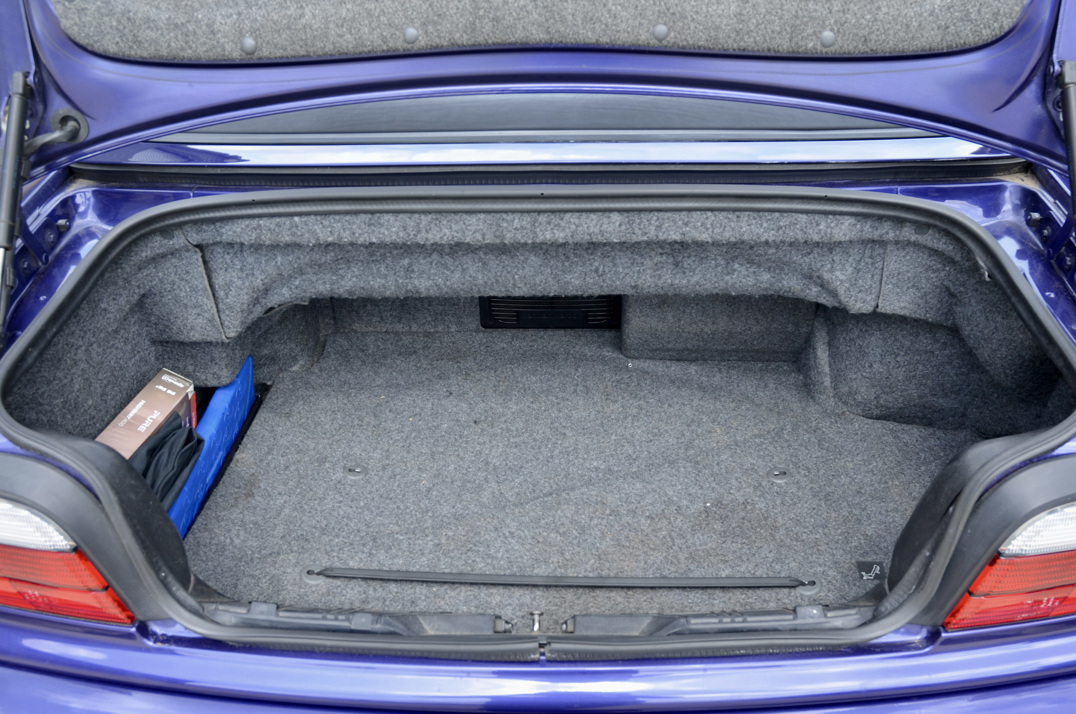 BMW 328I SE Auto Convertible gallery image 47