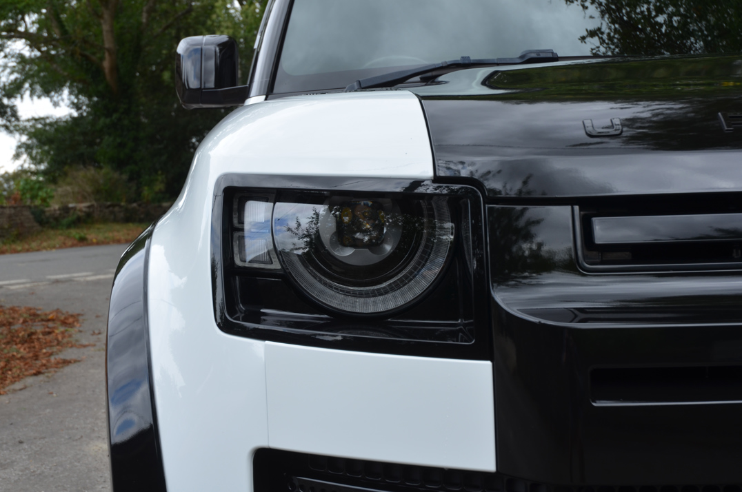 Land Rover Defender 90 3.0 250M MHEV Urban Edition gallery image 13