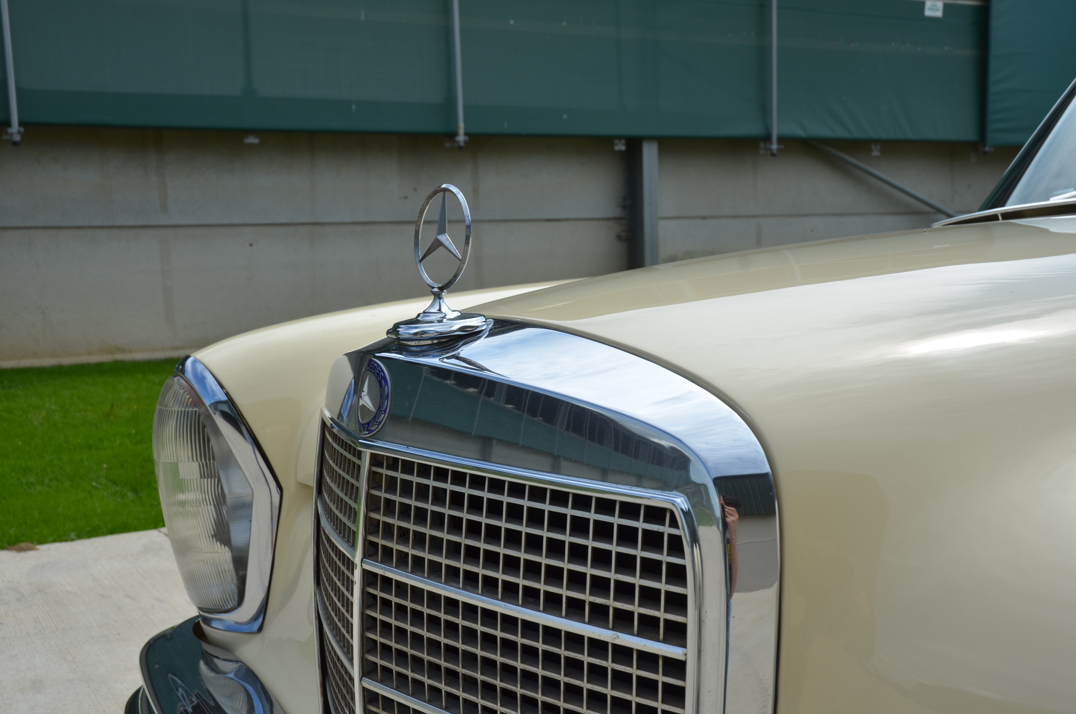 Mercedes W108 280 SE. gallery image 18