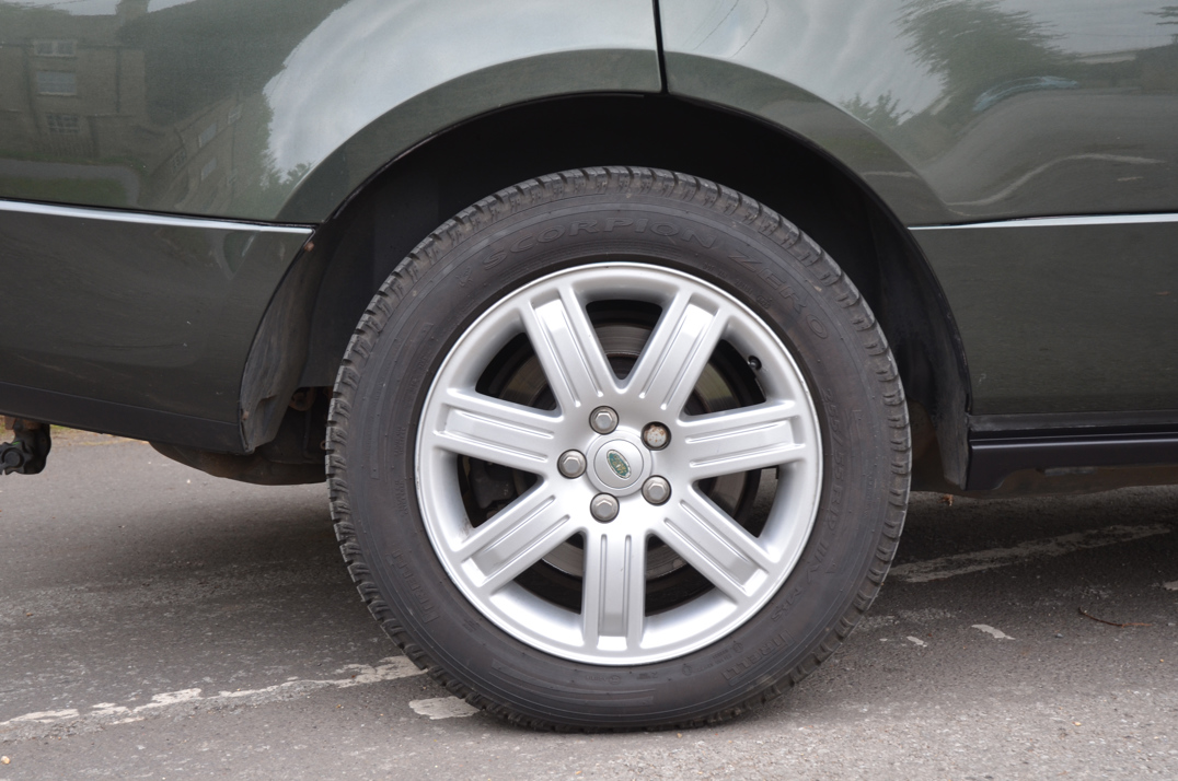 Land Rover Range Rover Vogue TDV8 gallery image 26