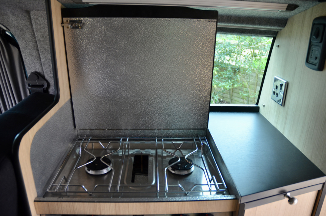 Volkswagen T30 180 4 Motion Danbury Camper. gallery image 38