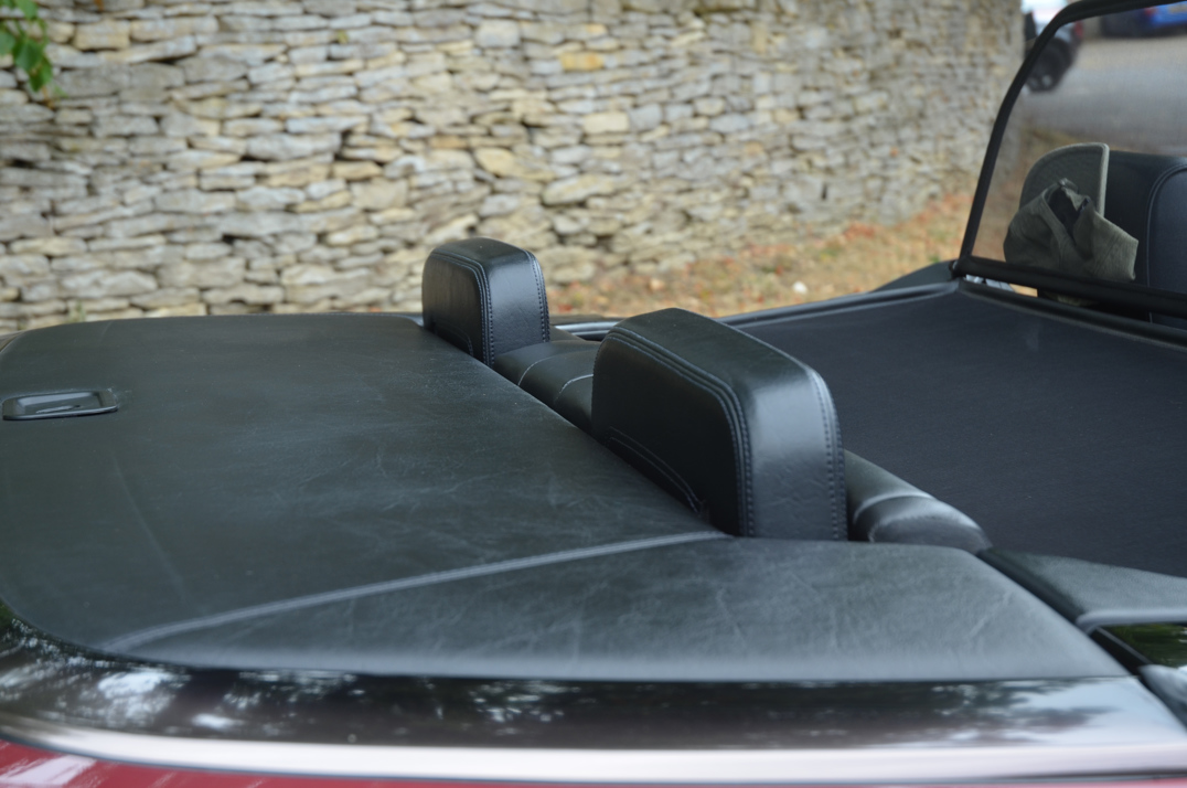 Mercedes E220 Cabriolet Sport Line gallery image 32