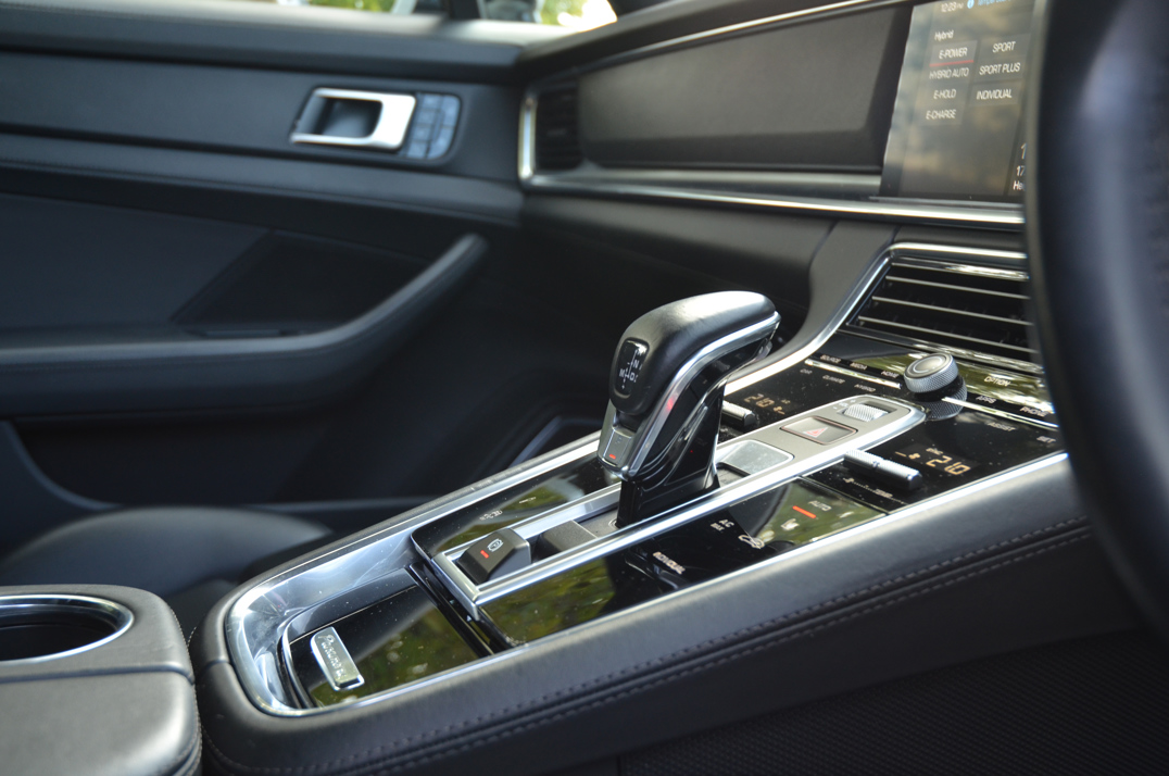 Porsche Panamera 2.9 V6 E-Hybrid 17.9KW Gen 2.2 gallery image 50