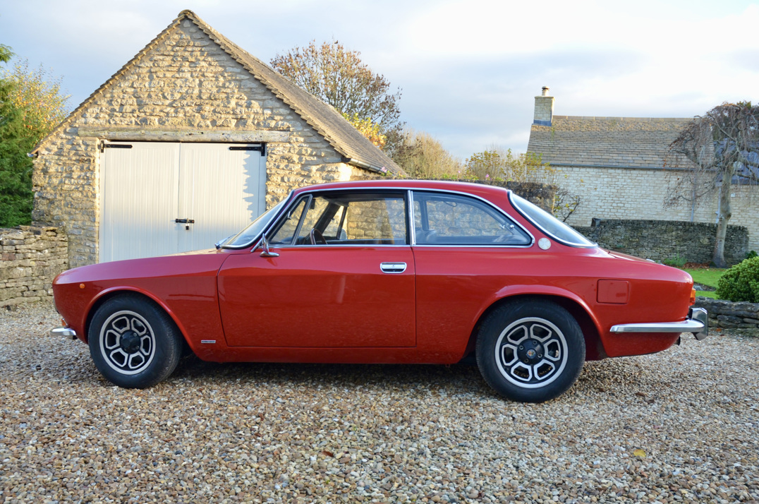Alfa Romeo 1750 GTV gallery image 8