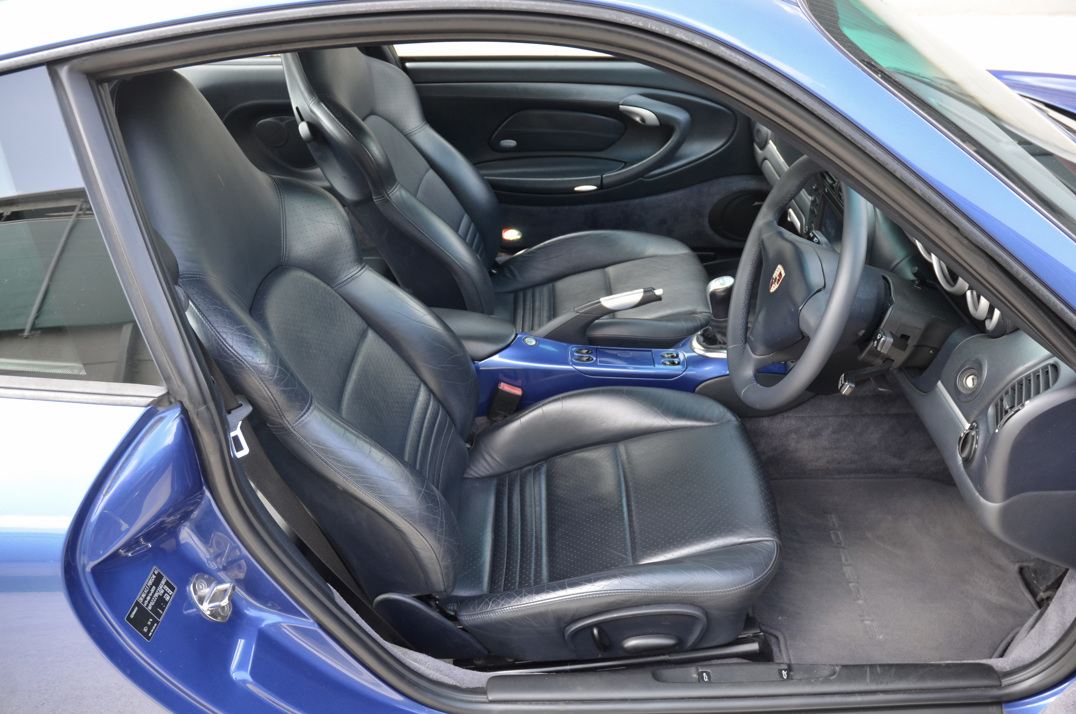 Porsche 911-996 Carrera Manual .. gallery image 21