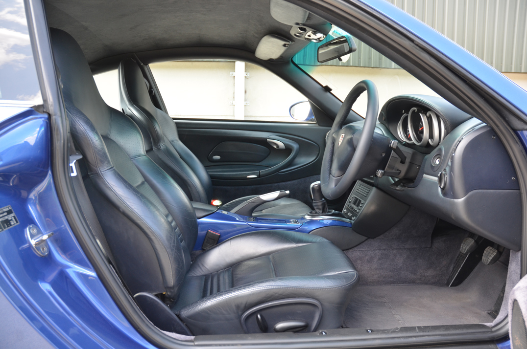 Porsche 911-996 Carrera Manual .. gallery image 25