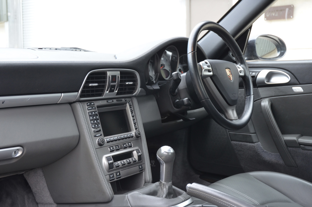 Porsche 911 Carrera s Coupe (1) gallery image 28